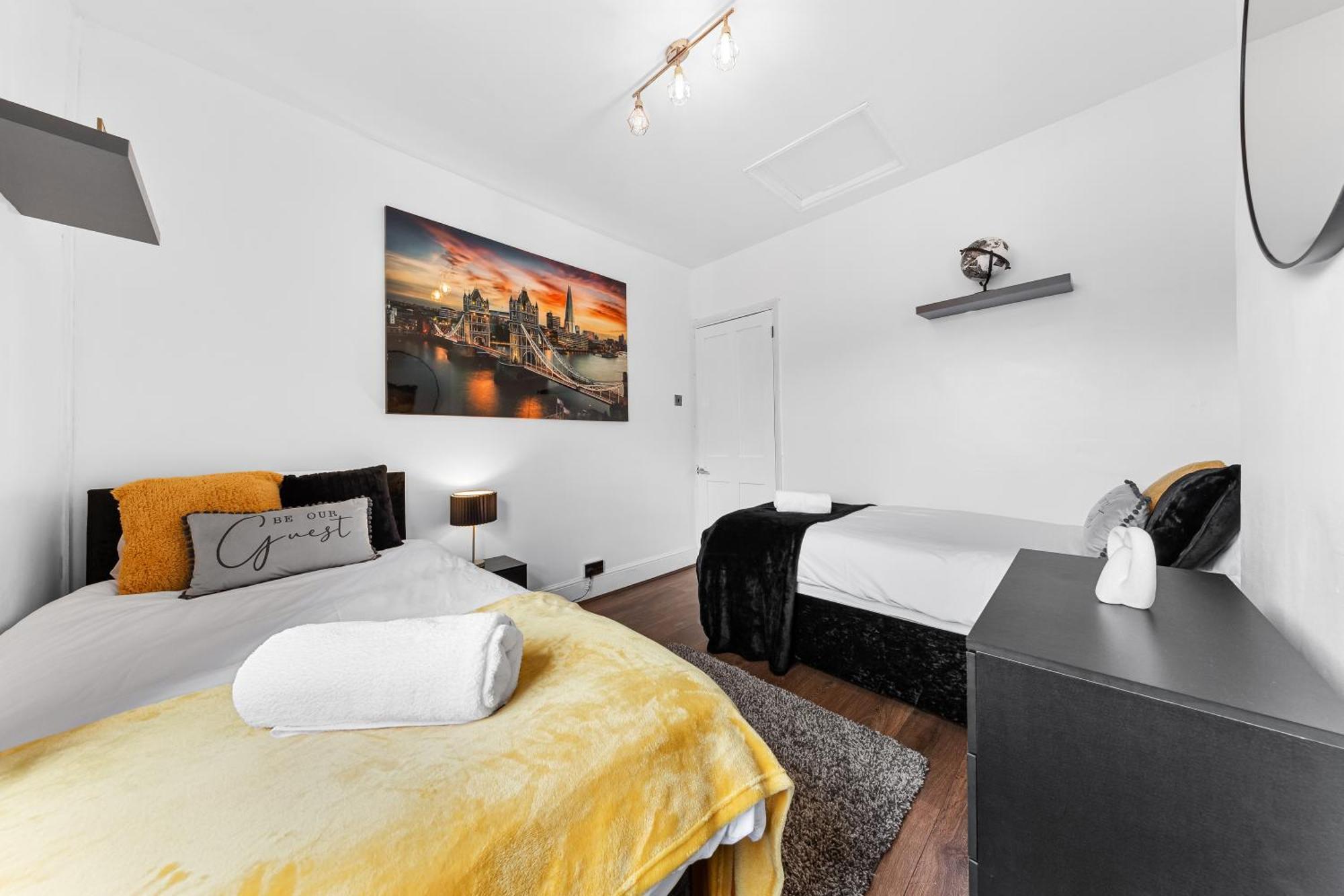 The Hogwarts Retreat - Cinema Room - Special May Offer - 25Th - 31St Watford  Exterior photo