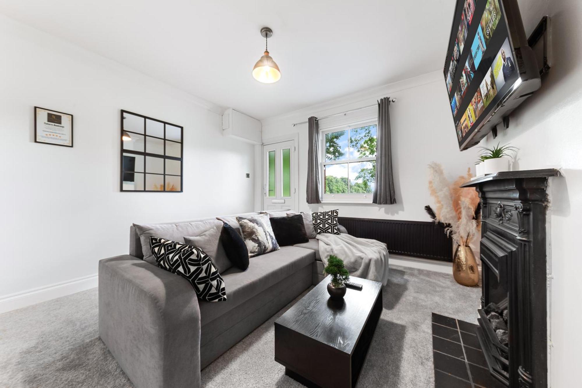 The Hogwarts Retreat - Cinema Room - Special May Offer - 25Th - 31St Watford  Exterior photo