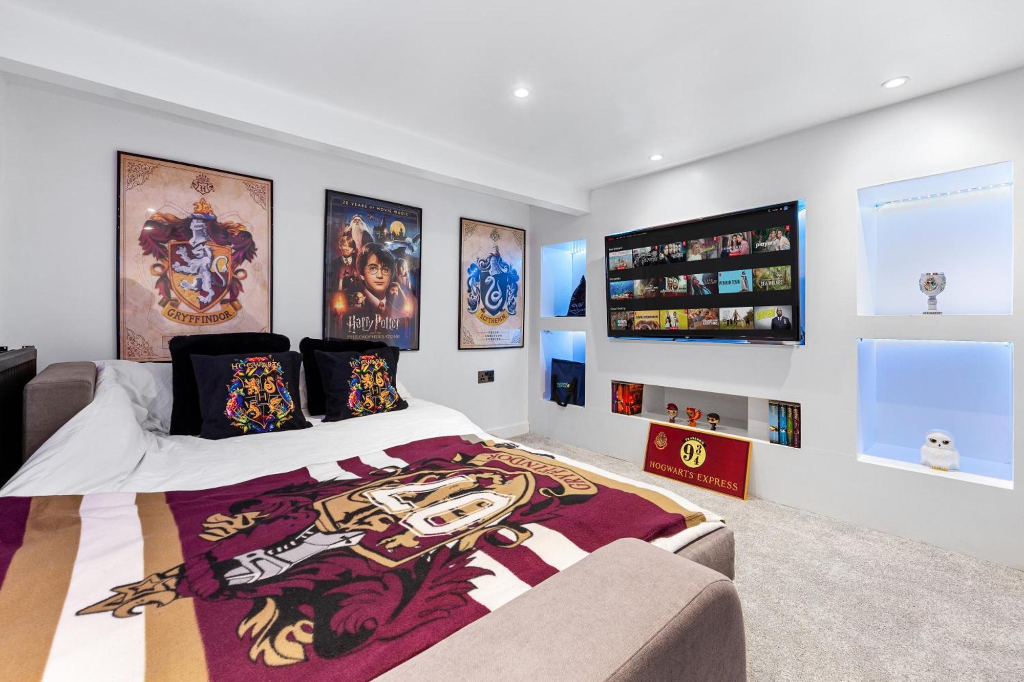 The Hogwarts Retreat - Cinema Room - Special May Offer - 25Th - 31St Watford  Exterior photo