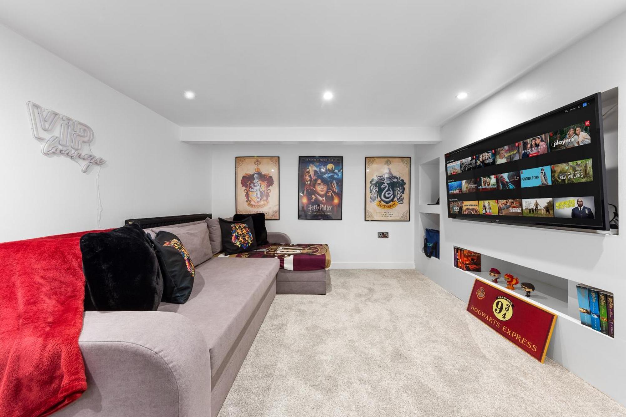 The Hogwarts Retreat - Cinema Room - Special May Offer - 25Th - 31St Watford  Exterior photo